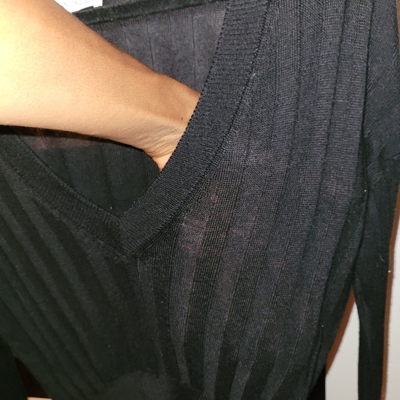 Express X Olivia Culpo Sweater - Picture 6 of 9